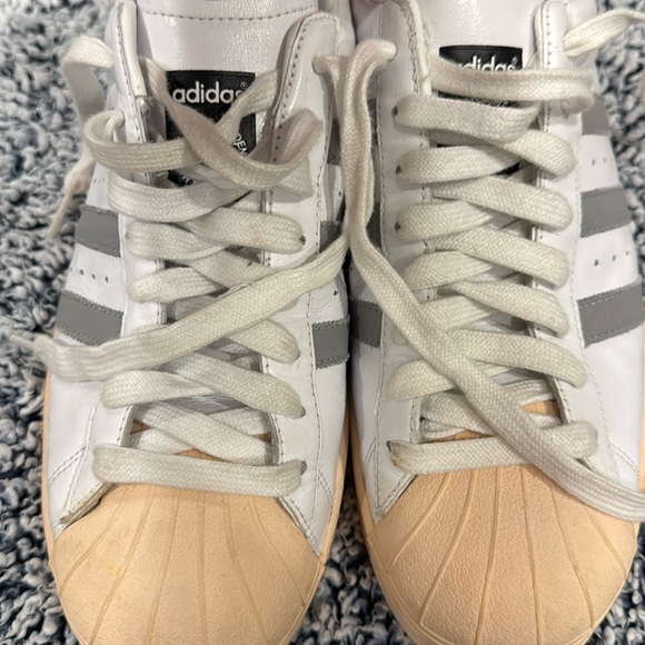 WORN ONCE ONLY FOR AN NBC FILM SHOOT - Adidas Superstar - excellent condition - Picture 7 of 13